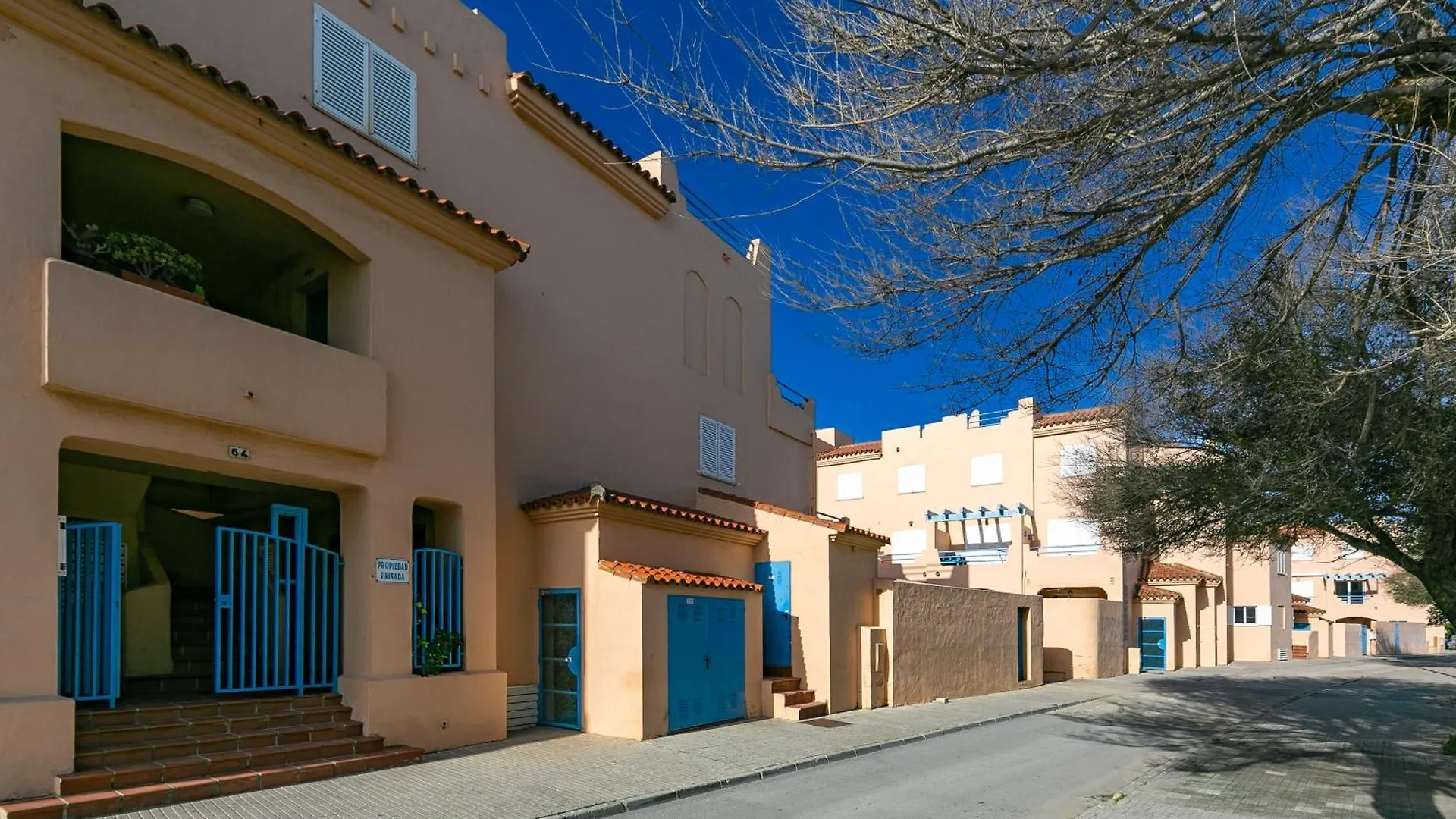 Apartamento en la playa. Tarifa 0*,  España